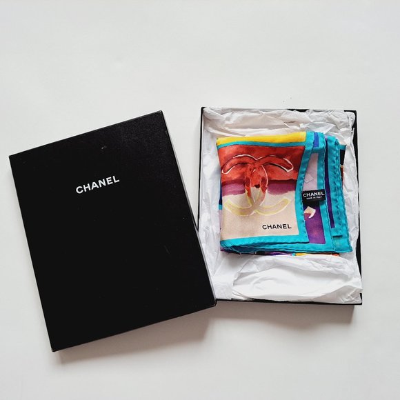 NEW Chanel CC Logo 100% Silk Multicolor Scarf 26" x 26" - Picture 11 of 11